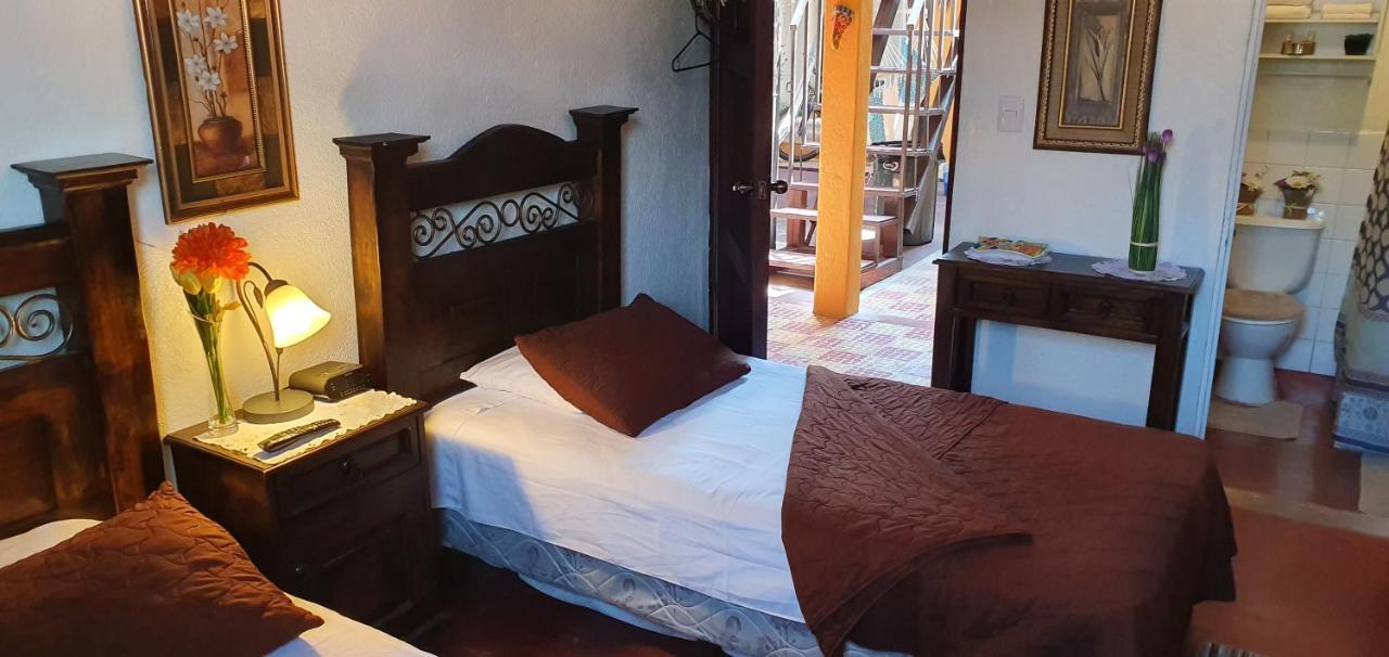 Parrot House Bed and Breakfast Antigua Eksteriør billede